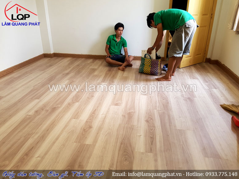 Lắp đặt sàn gỗ công nghiệp Smartwood 2923 tại quận 6, HCM - Lâm ...